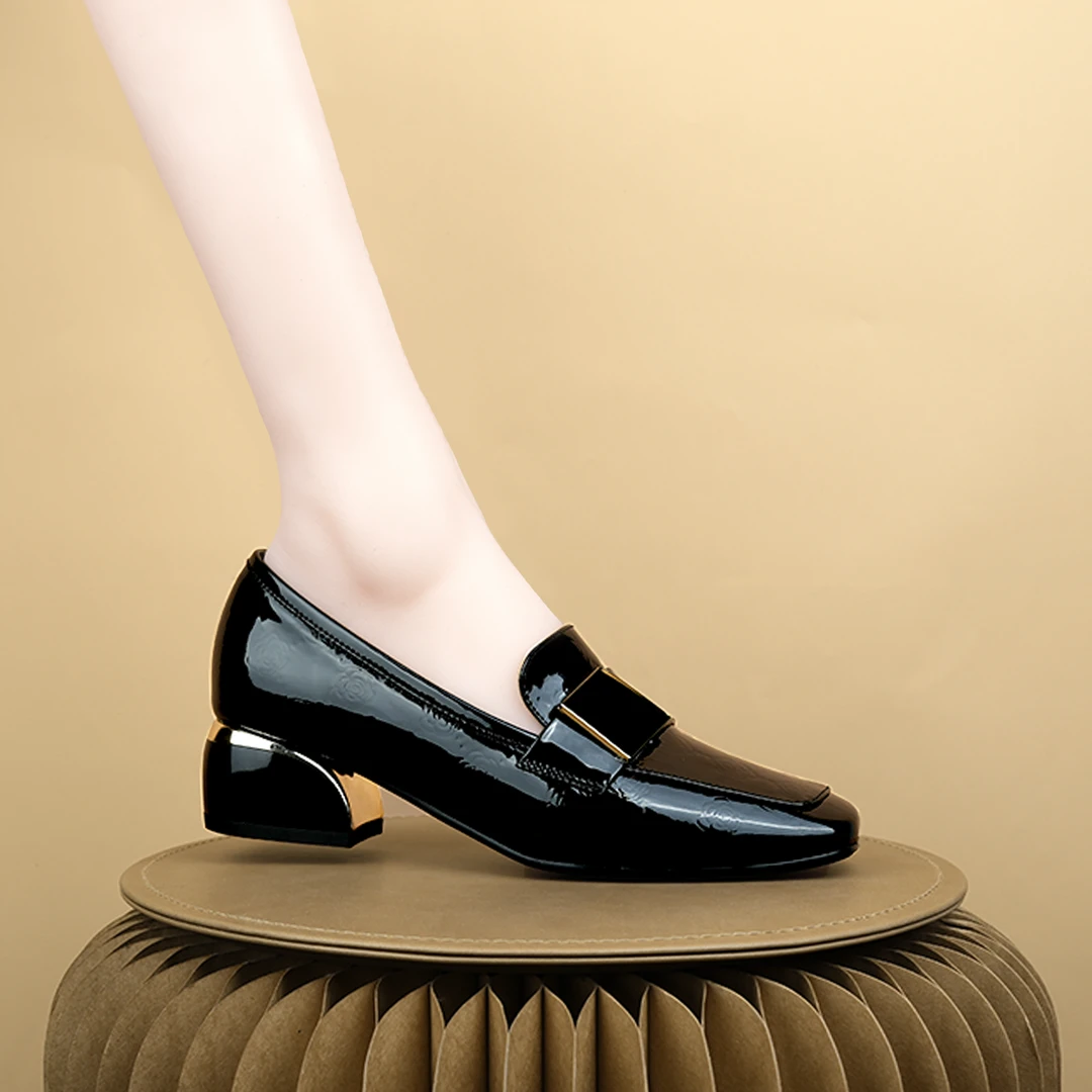 格美诗2024春秋春气质软底百搭女士英伦风舒适方头浅口乐福鞋6077