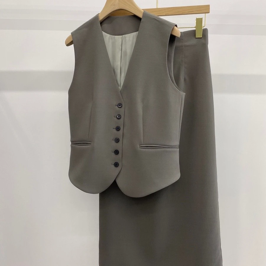 【MSYITONG甄选】豆绿色V领口袋马甲