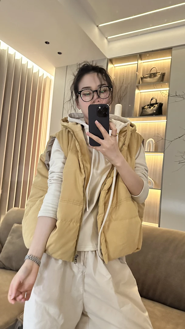 【麻念】衣长60 秋冬新款纯色加厚连帽上衣马夹女D241577