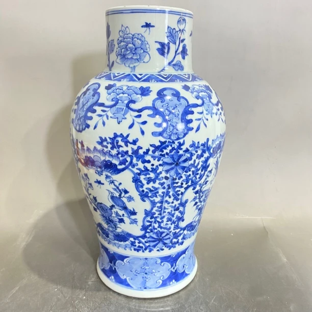 清青花花鸟富贵梅瓶