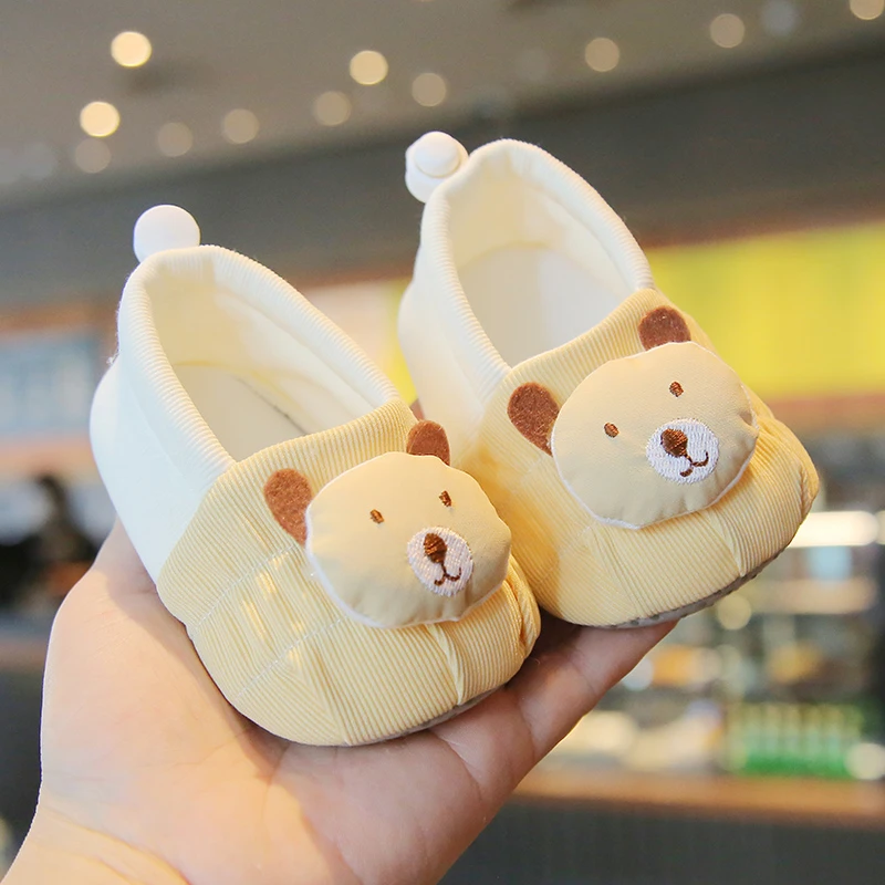 婴儿鞋子软底防滑春季新款学步鞋0-1岁男女宝宝学步软底鞋9