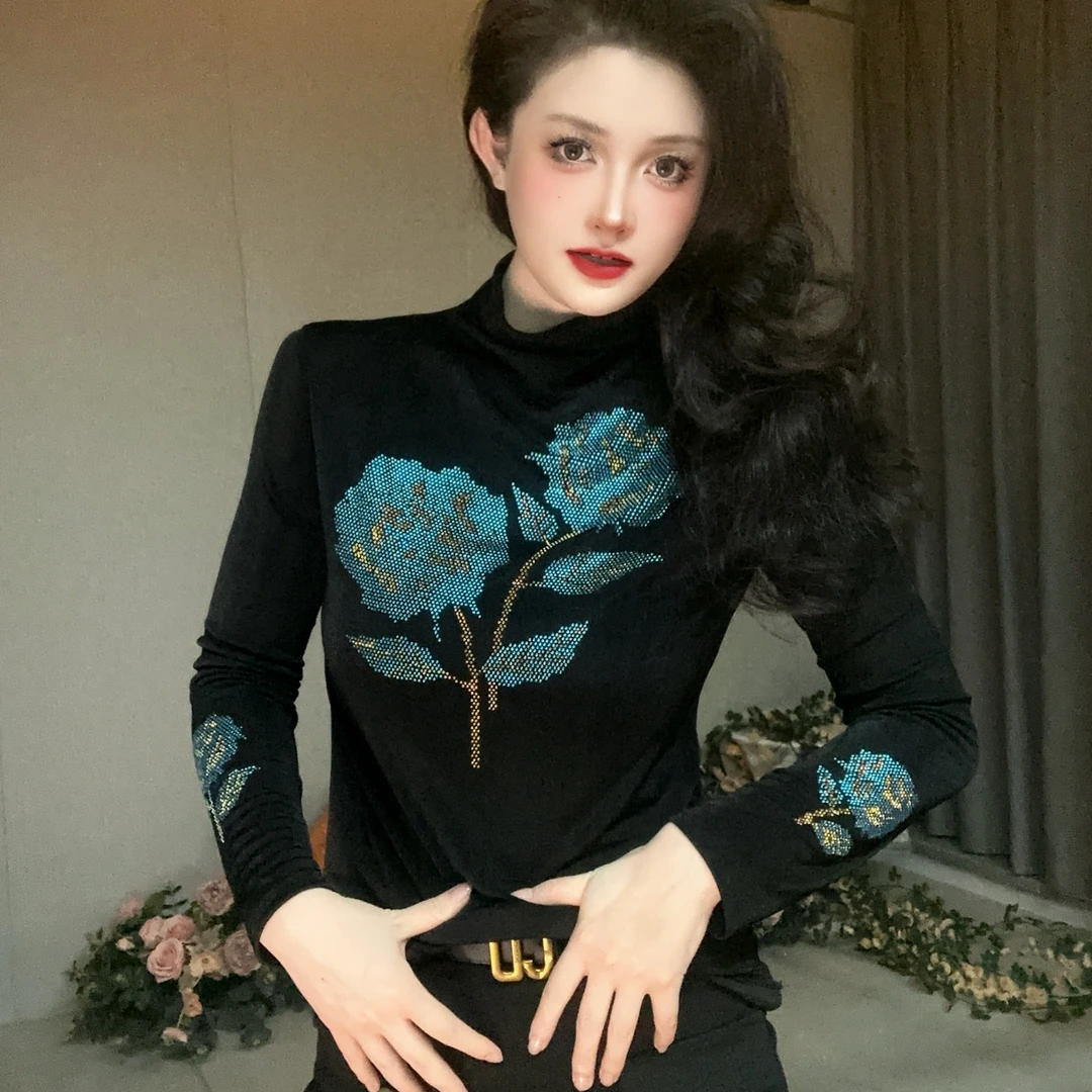 【秋冬爆款】 蓝玫瑰半高领长袖上衣重工烫钻T洋气欧货显瘦打底衫
