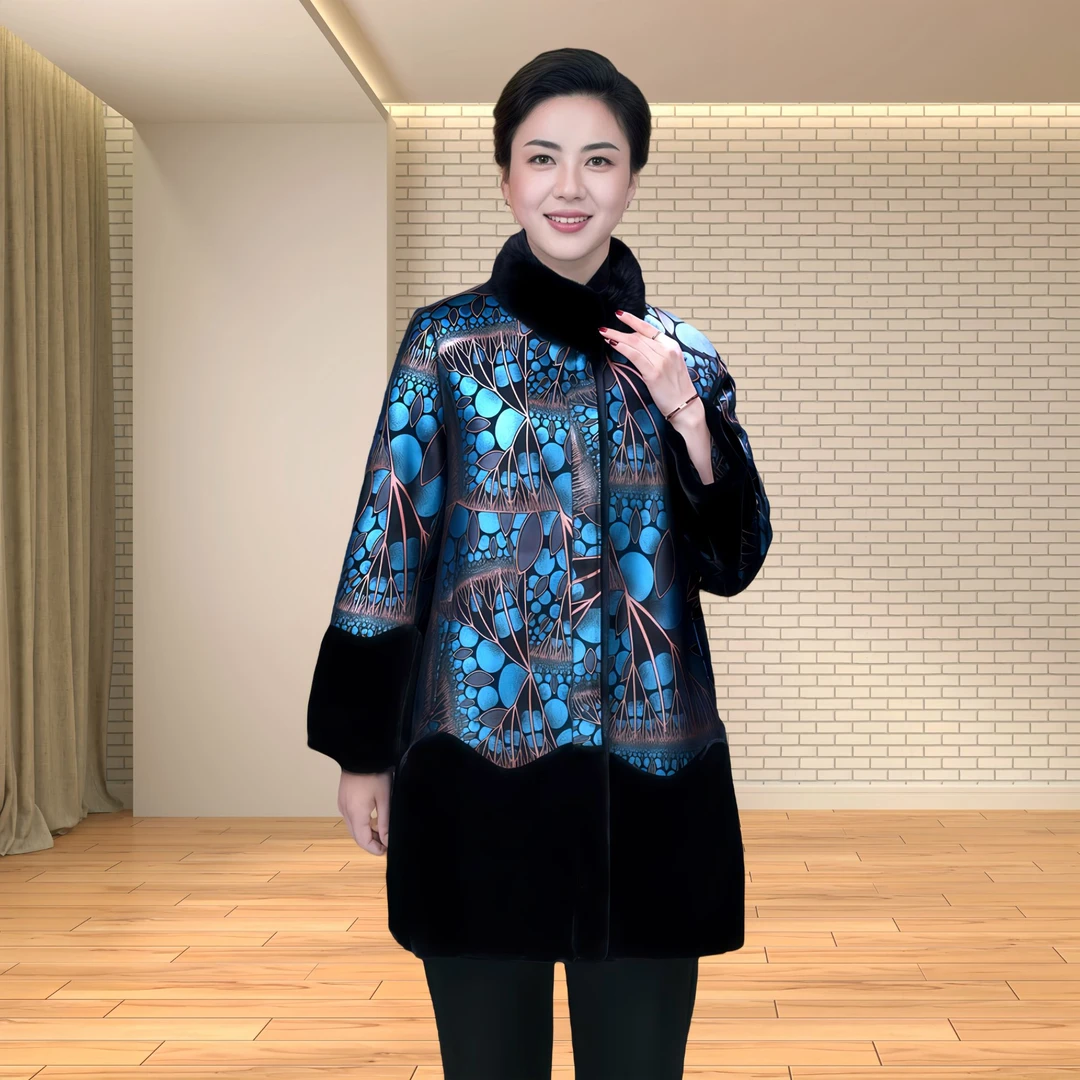 秋季新款皮毛一体女款外套加绒加厚大衣中长款高档中老年女装长辈