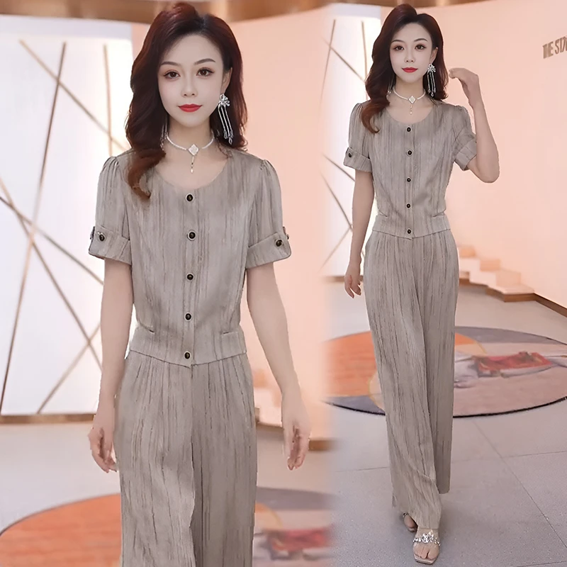 今年流行漂亮套装女夏季2025新款时尚洋气减龄妈妈显瘦遮肉两件套