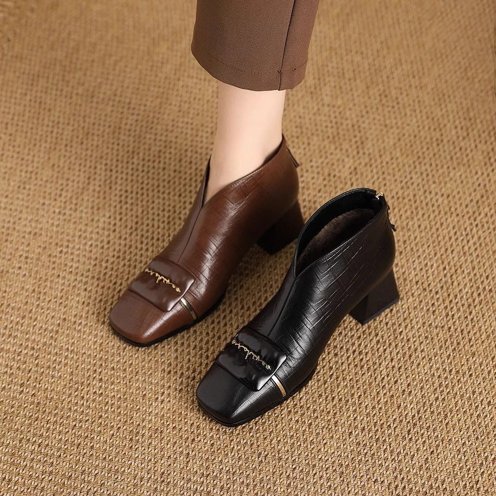 2025年新款深口及踝靴粗跟方头短靴春秋气质百搭棕色英伦风皮靴女