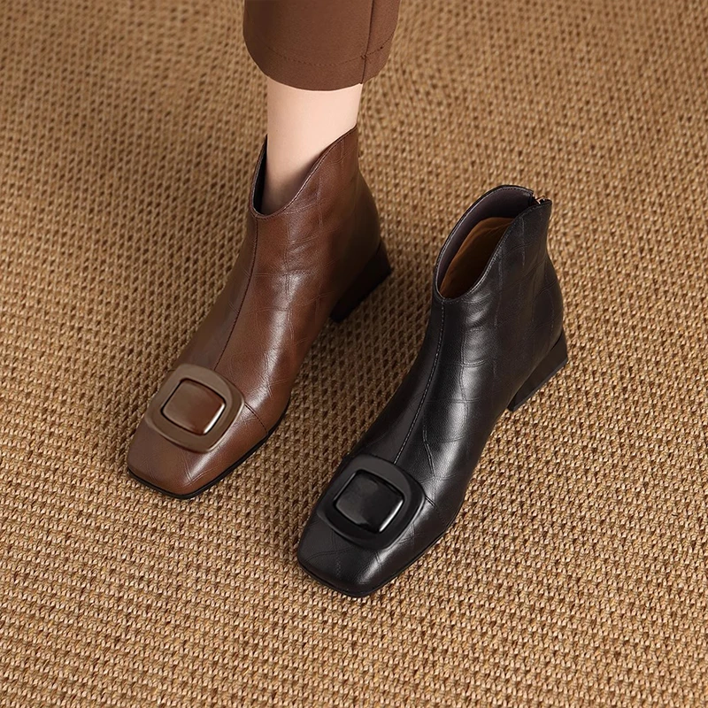 2025年新款深口短靴粗跟方头短靴春秋气质百搭棕色英伦风皮靴女