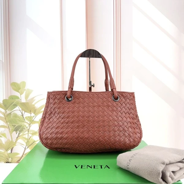 娜扎严选/葆蝶家/包包/95新/市场价38000/240924QR0042