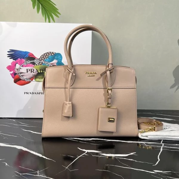 娜扎严选/普拉达/包包/95新/市场价28000/241105QR0035