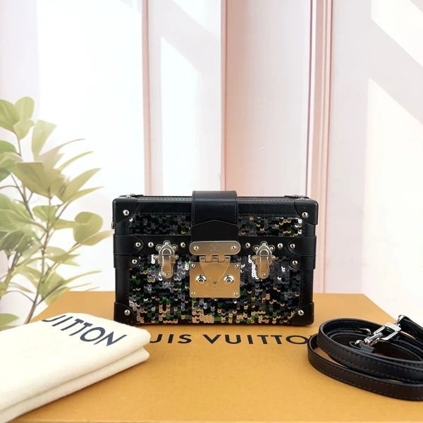 娜扎严选/路易威登/包包/98新/市场价54000/241019QR0048