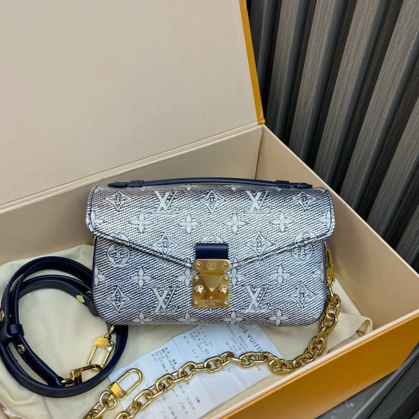 娜扎严选/路易威登/包包/99新/市场价9999999/240921QR0018