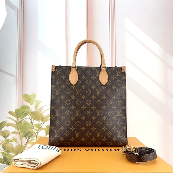 娜扎严选/路易威登/包包/98新/市场价22000/241001QR0025