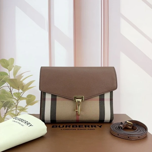 娜扎严选/博柏利/箱包/95新/市场价29000/240720QR0016