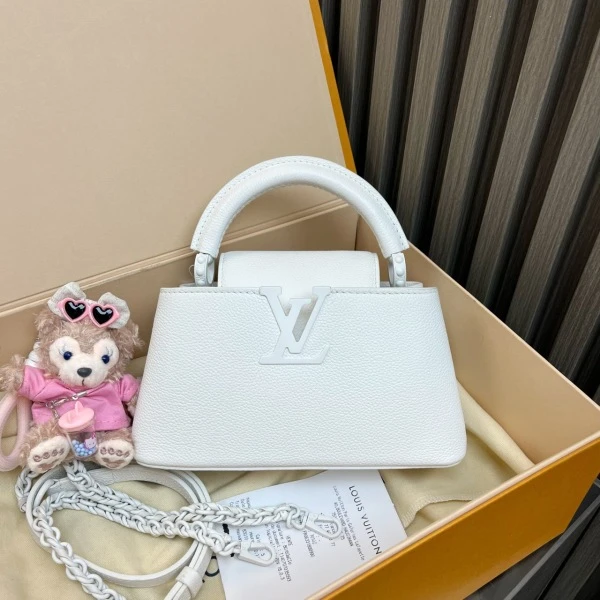 娜扎严选/路易威登/包包/99新/市场价999999/241016QR0013