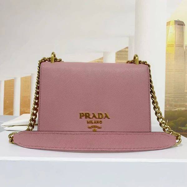 娜扎严选/普拉达/包包/95新/市场价12200/240816QR0038