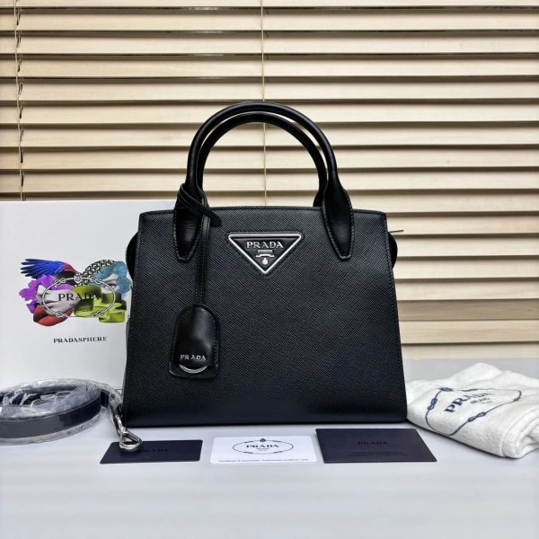 娜扎严选/普拉达/包包/99新/市场价20000/240827QR0020