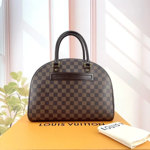 娜扎严选/路易威登/包包/95新/市场价18000/240827QR0020