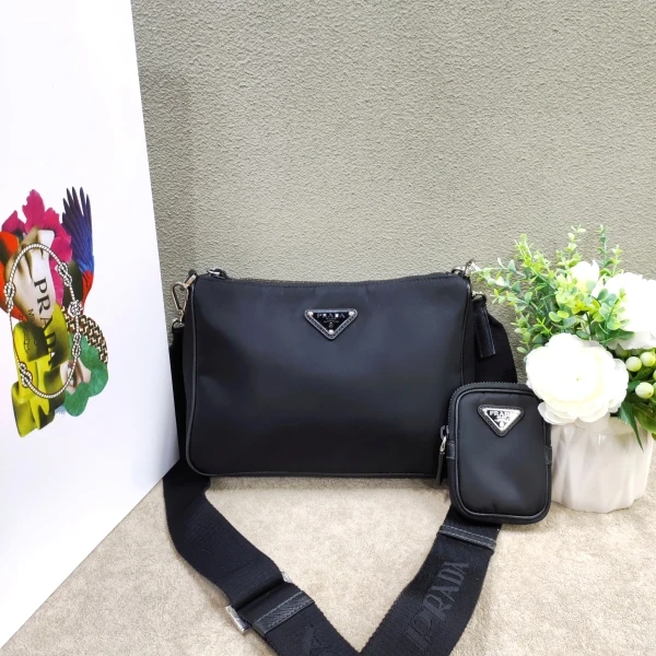 娜扎严选/普拉达/包包/95新/市场价68888/240827QR0020