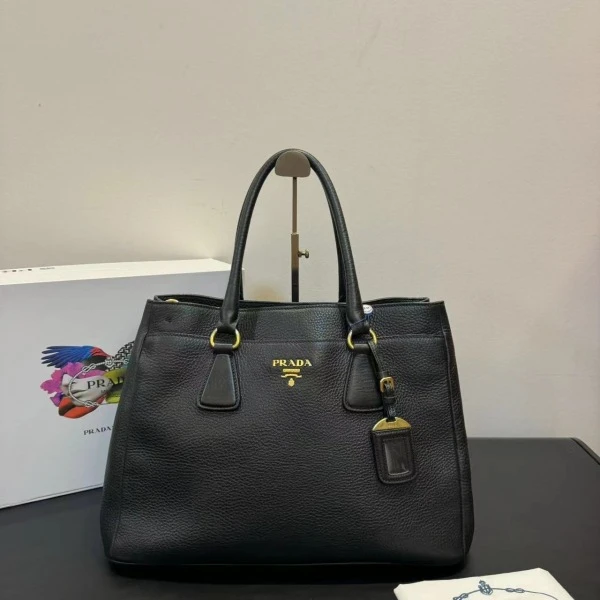 娜扎严选/普拉达/包包/95新/市场价19800/240922QR0013