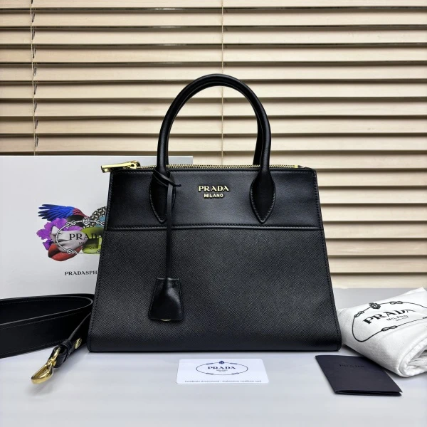 娜扎严选/普拉达/包包/95新/市场价24500/241015QR0018