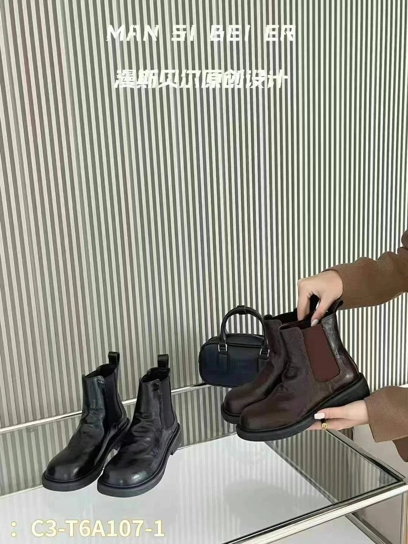 复古圆头马丁靴舒适软皮褶皱中筒英伦风短靴