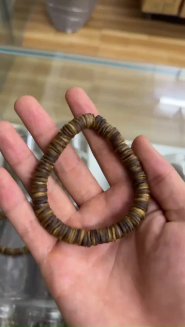 【闪购商品】沉香手串莺歌绿棋随性片珠  多样性