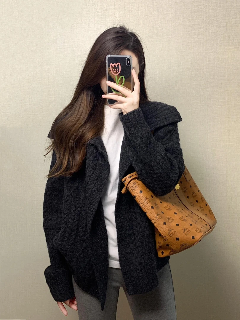 2024秋冬新款韩系穿搭设计感小众毛衣外套女搭配休闲裤显瘦两件套