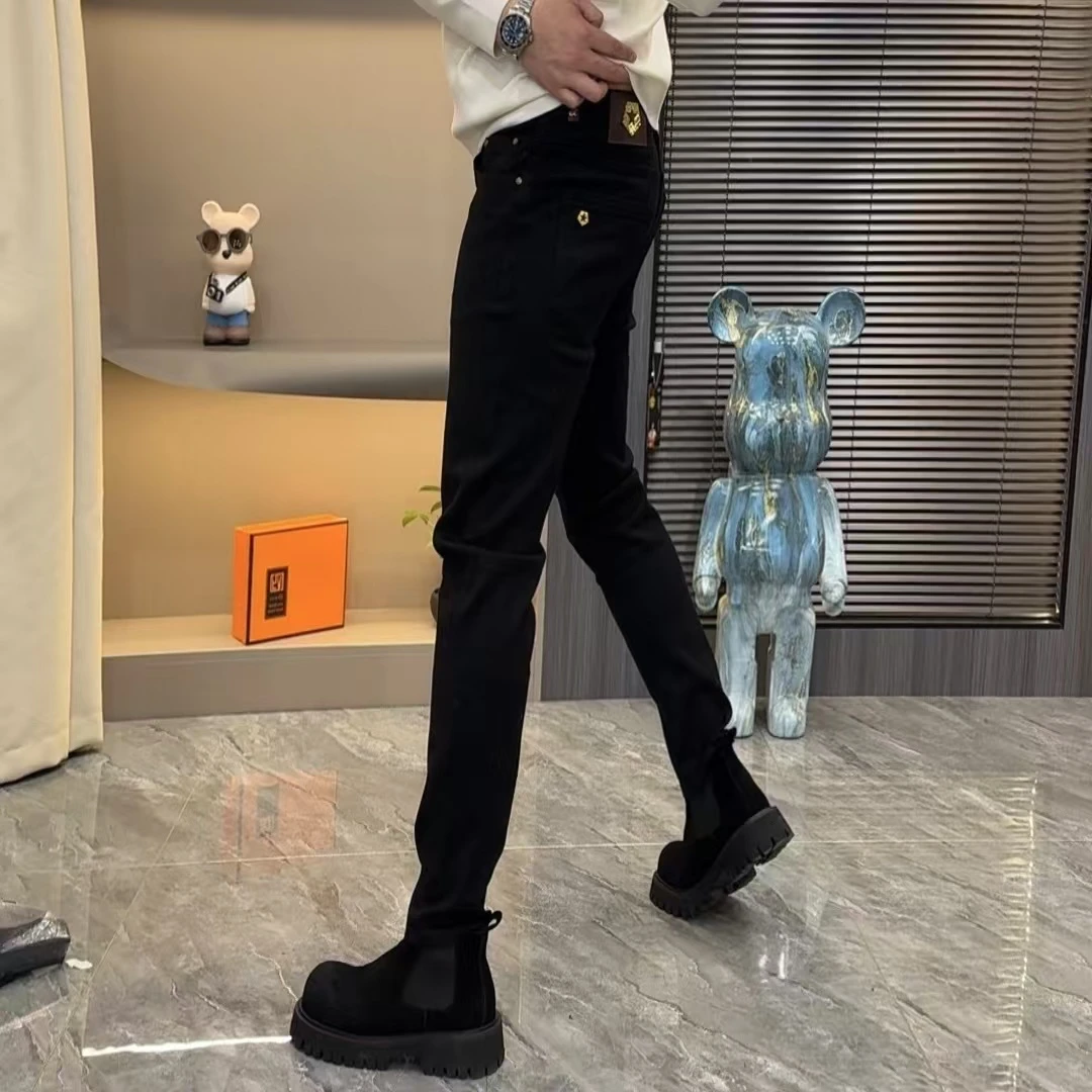 高弹黑色百搭显瘦夏季小脚牛仔裤时尚潮流修身显瘦小直筒牛仔裤