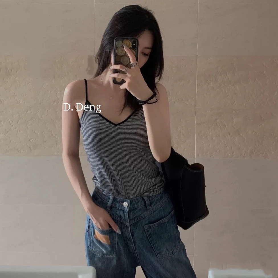 7DHC23102  条纹吊带V领背心