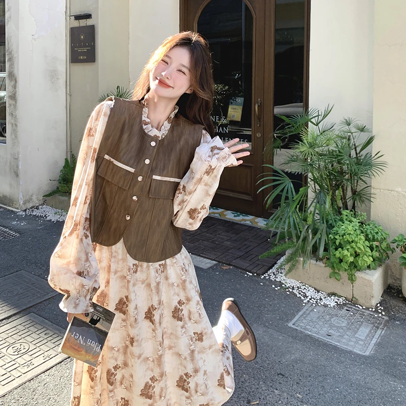 法式复古碎花连衣裙套装女2024早秋新款轻熟风气质马甲裙子两件套