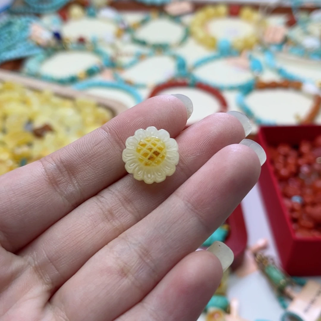 【闪购商品】蜜蜡裸石未镶嵌配饰