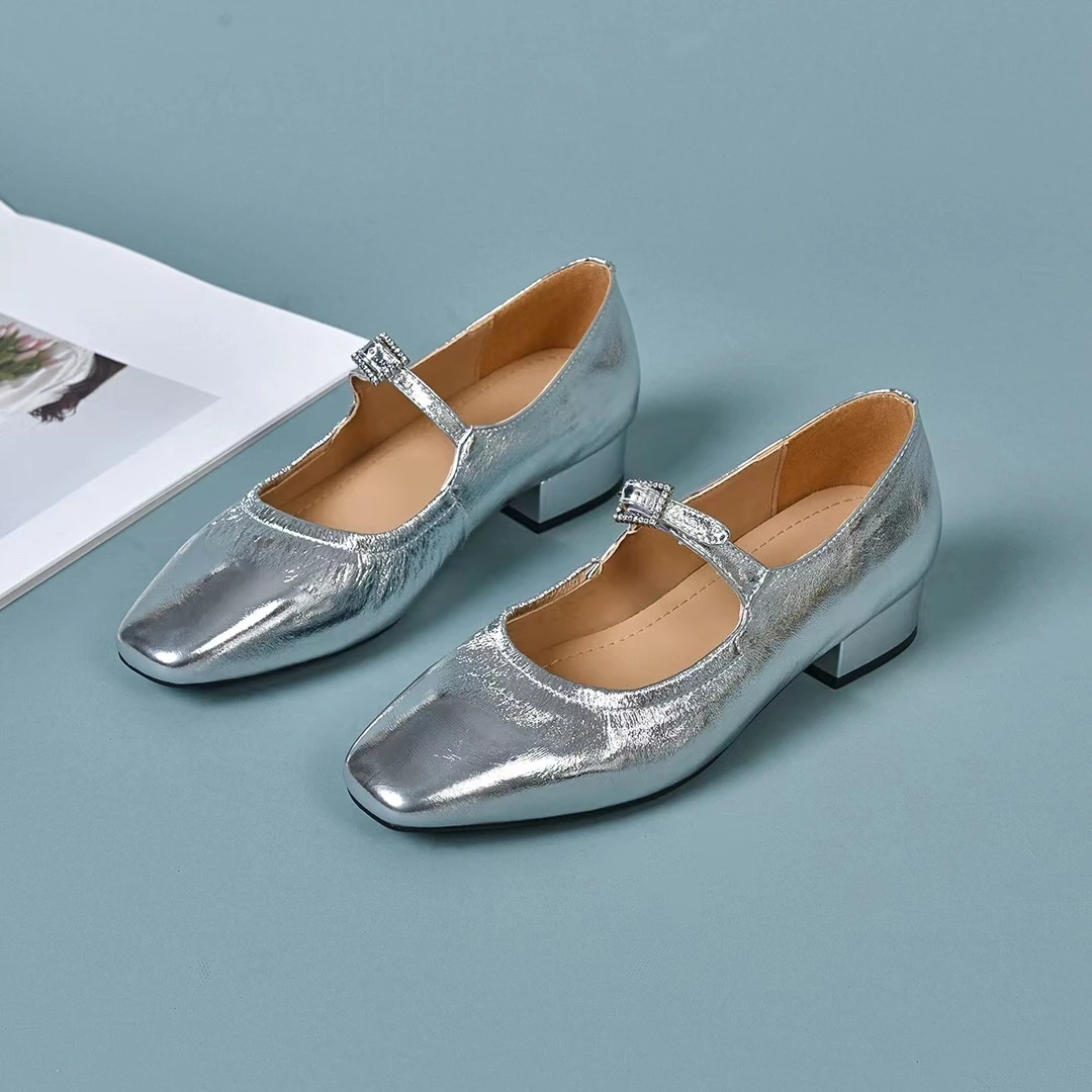 爆款玛丽珍单鞋时尚百搭女士平底鞋豆豆鞋软底银色走秀方头浅口鞋