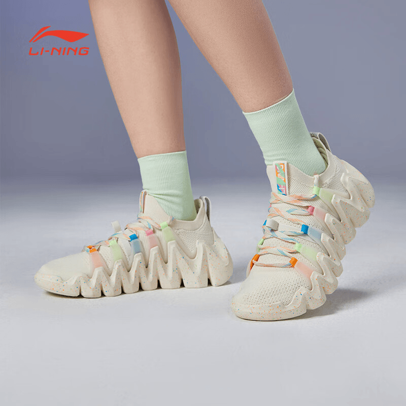 【直播专享】李宁 运动休闲鞋系带曲波纹透气舒适运动鞋女S038