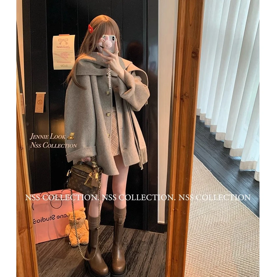 毛呢大衣女款爆款2023新款正品围巾斗篷大衣女中长高端毛呢外套冬