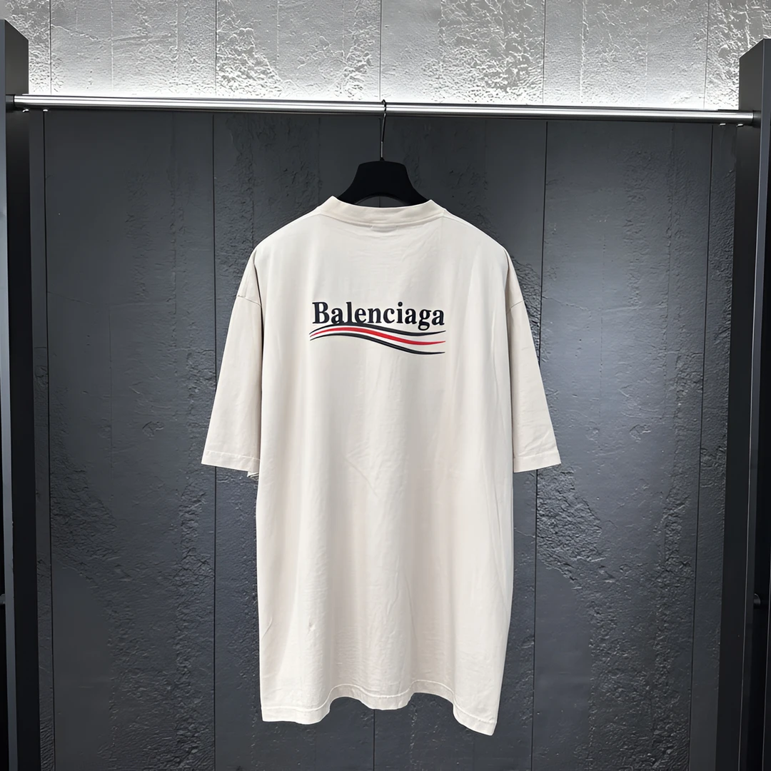全新未使用 Balenciaga/巴黎世家 米白色刺绣可乐logo短袖T恤