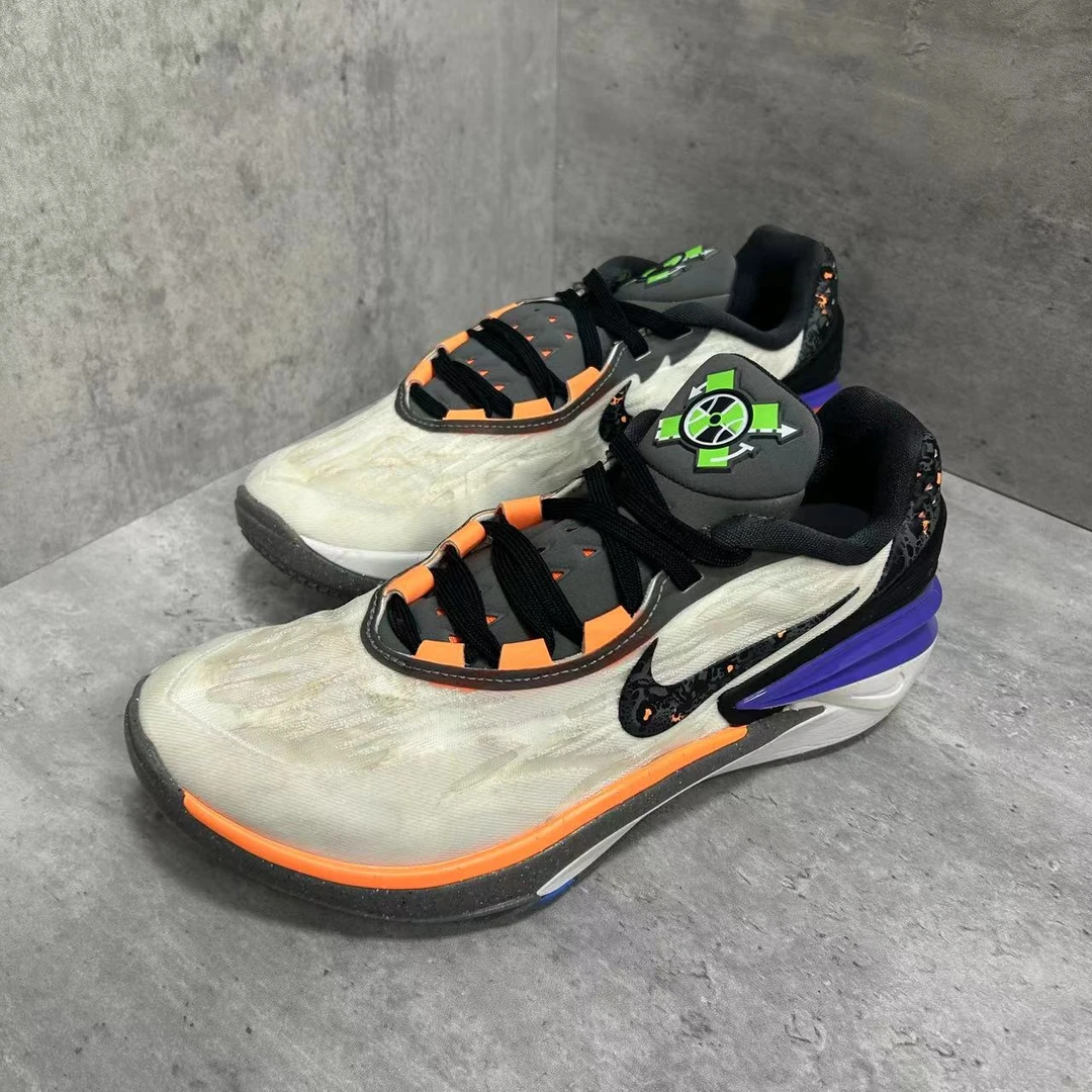42.5码 NIKE G.T Cut2 低帮 实战篮球鞋 白黑 工价759