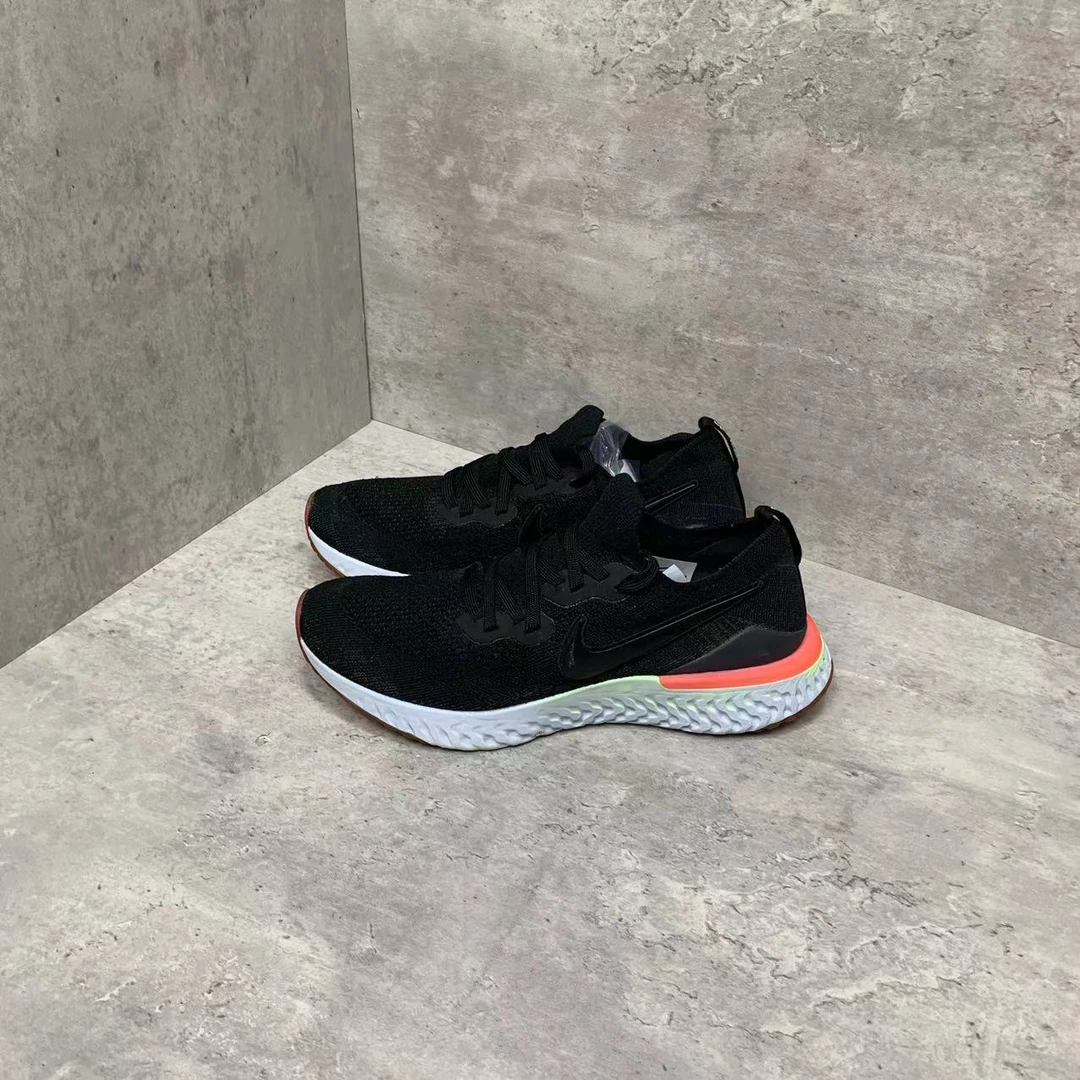41码 Nike 低帮 休闲跑步鞋 工价989