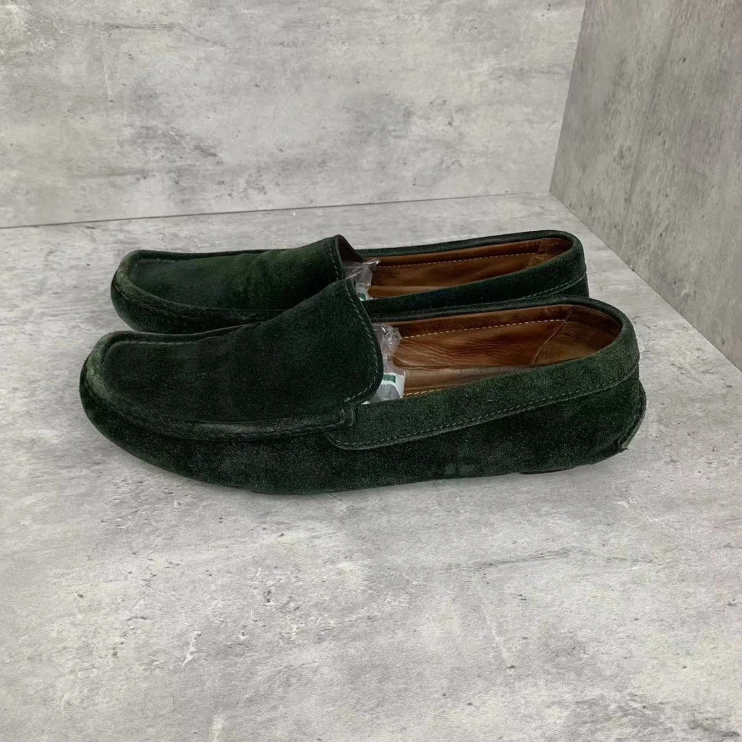 7 2/1码 Prada 普拉达 豆豆鞋