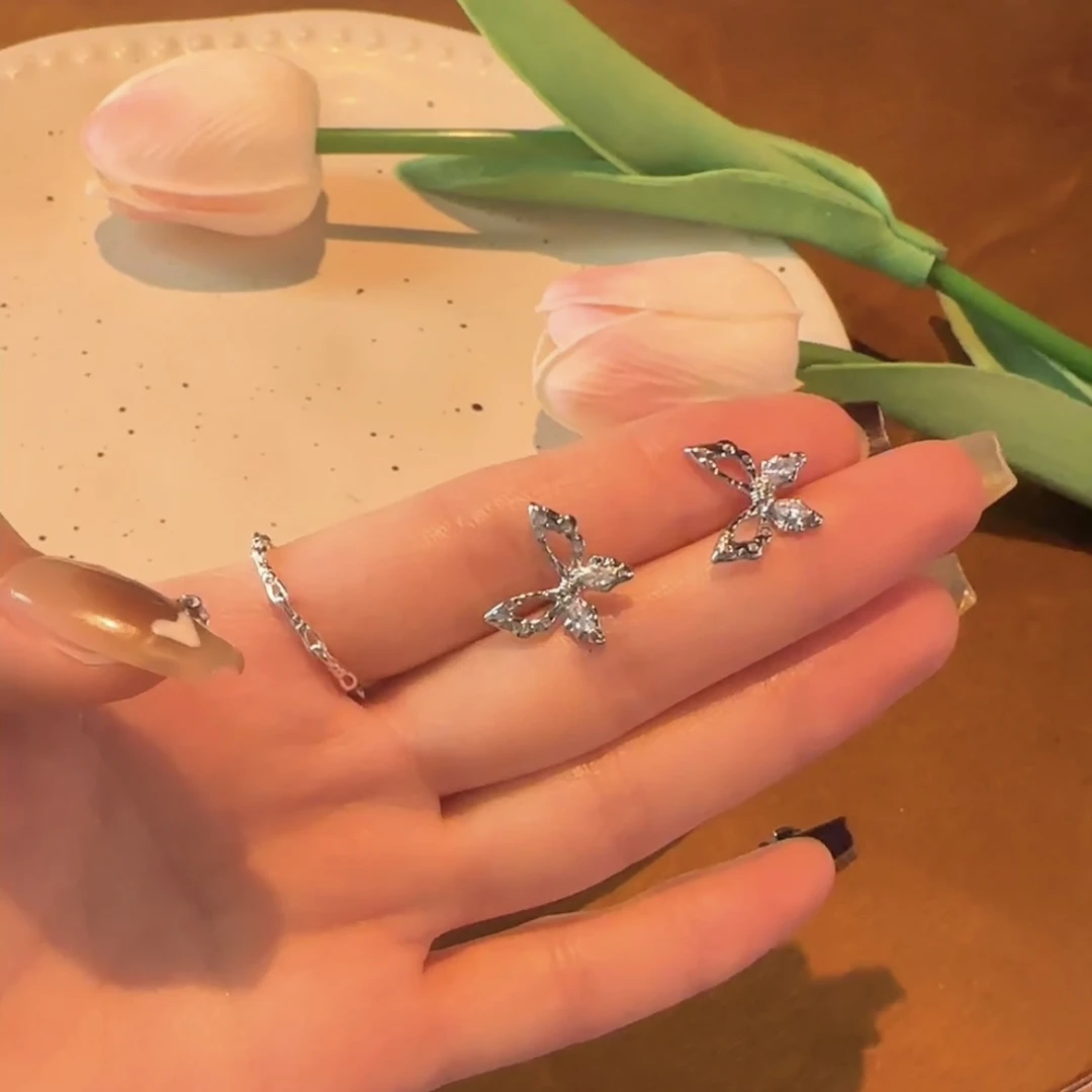 925银针耳饰 蝴蝶耳钉女～百搭小众设计耳饰高级感轻奢耳环
