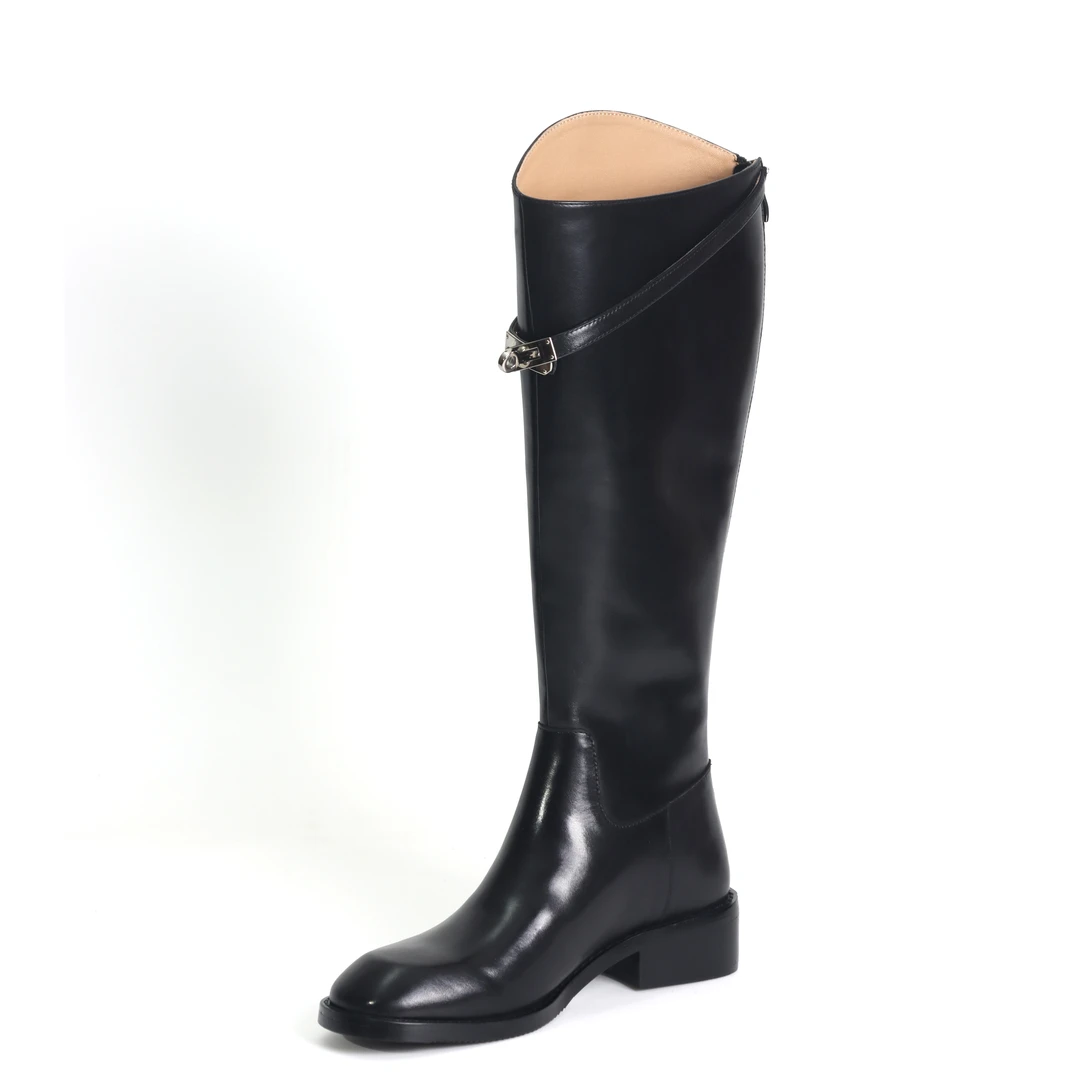 长靴女不过膝秋冬新款牛皮长筒靴女英伦风皮扣高筒骑士靴女8896-1