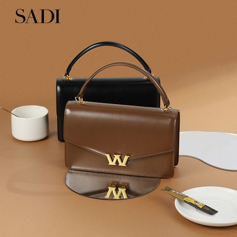 SADI/萨迪W扣时尚女士百搭优雅方形黑色经典单肩手提包SDS30025