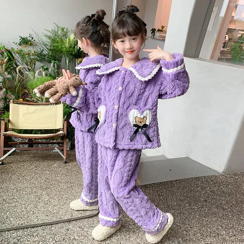 0373女童秋冬款小熊珊瑚绒睡衣