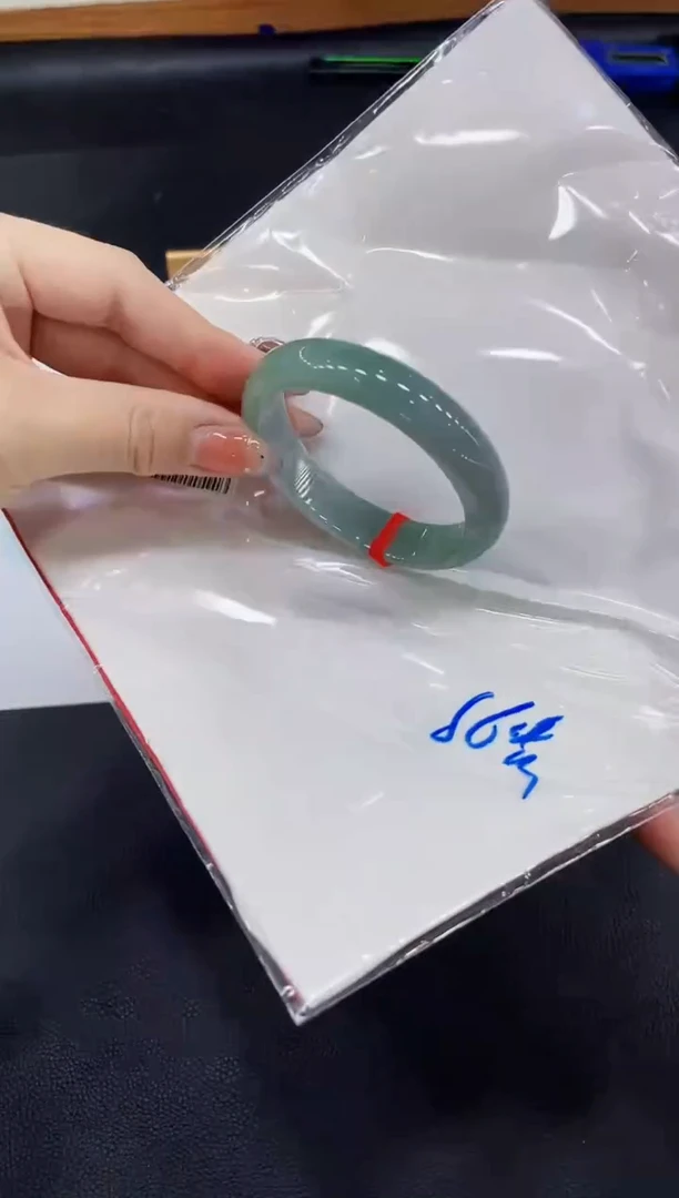 【闪购商品】翡翠手镯未镶嵌天然缅甸A货翡翠