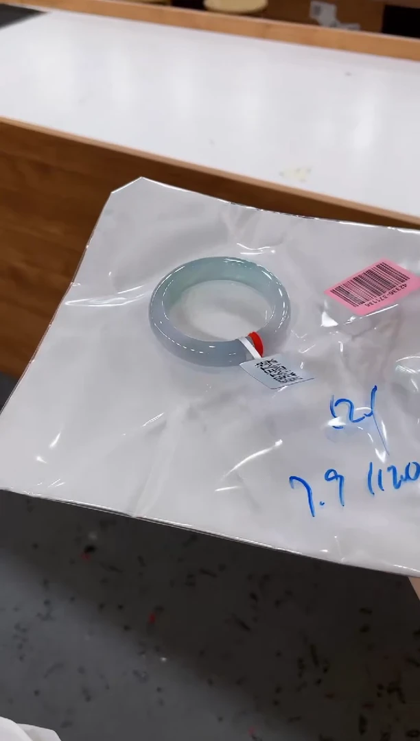 【闪购商品】翡翠手镯未镶嵌天然缅甸A货翡翠