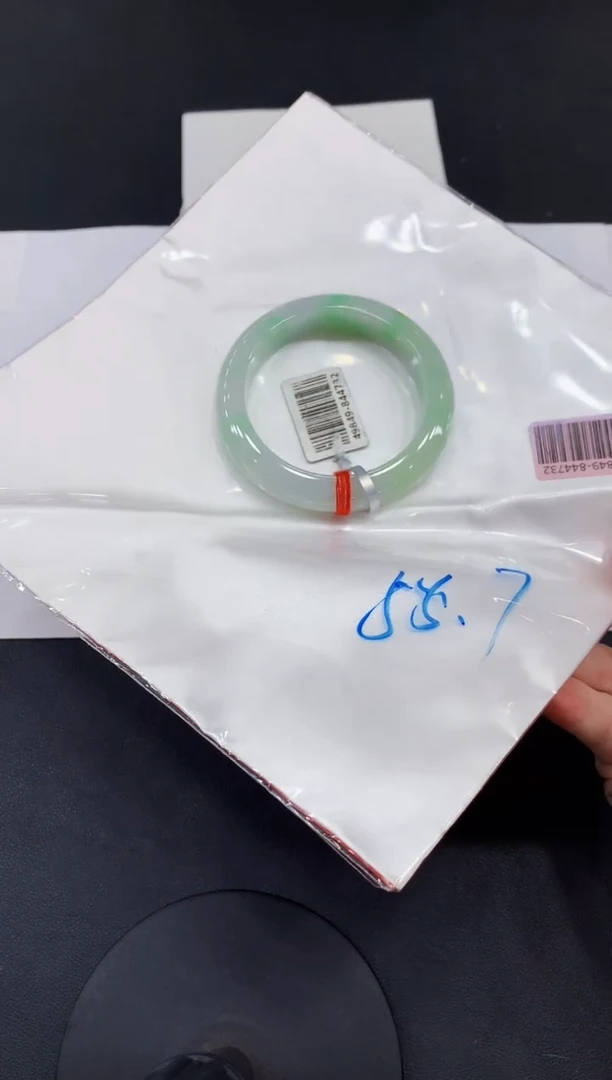 【闪购商品】翡翠手镯未镶嵌天然a货翡翠