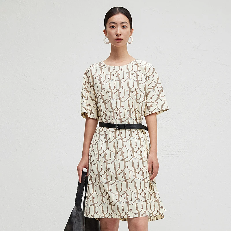 播Houzichao联名24秋季气质显瘦连衣裙BDR3LD1969