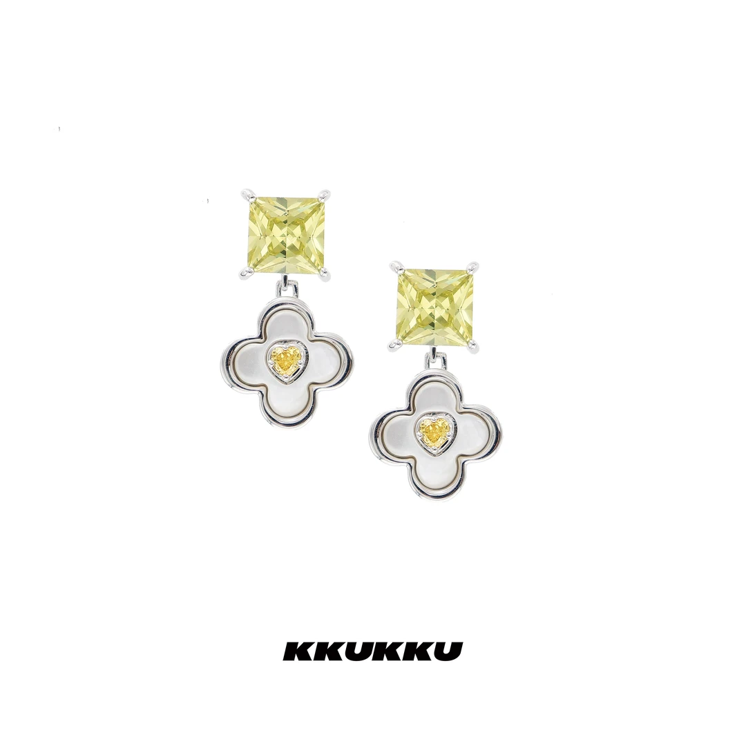 KKUKKU 铜合金合成锆石耳饰 绿色锆石高光四叶草爱心耳饰高级感