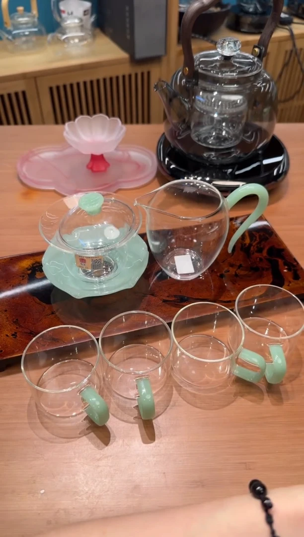 【闪购商品】1福容雅韵公杯+茗园盖碗+佰享杯4只/浅玉