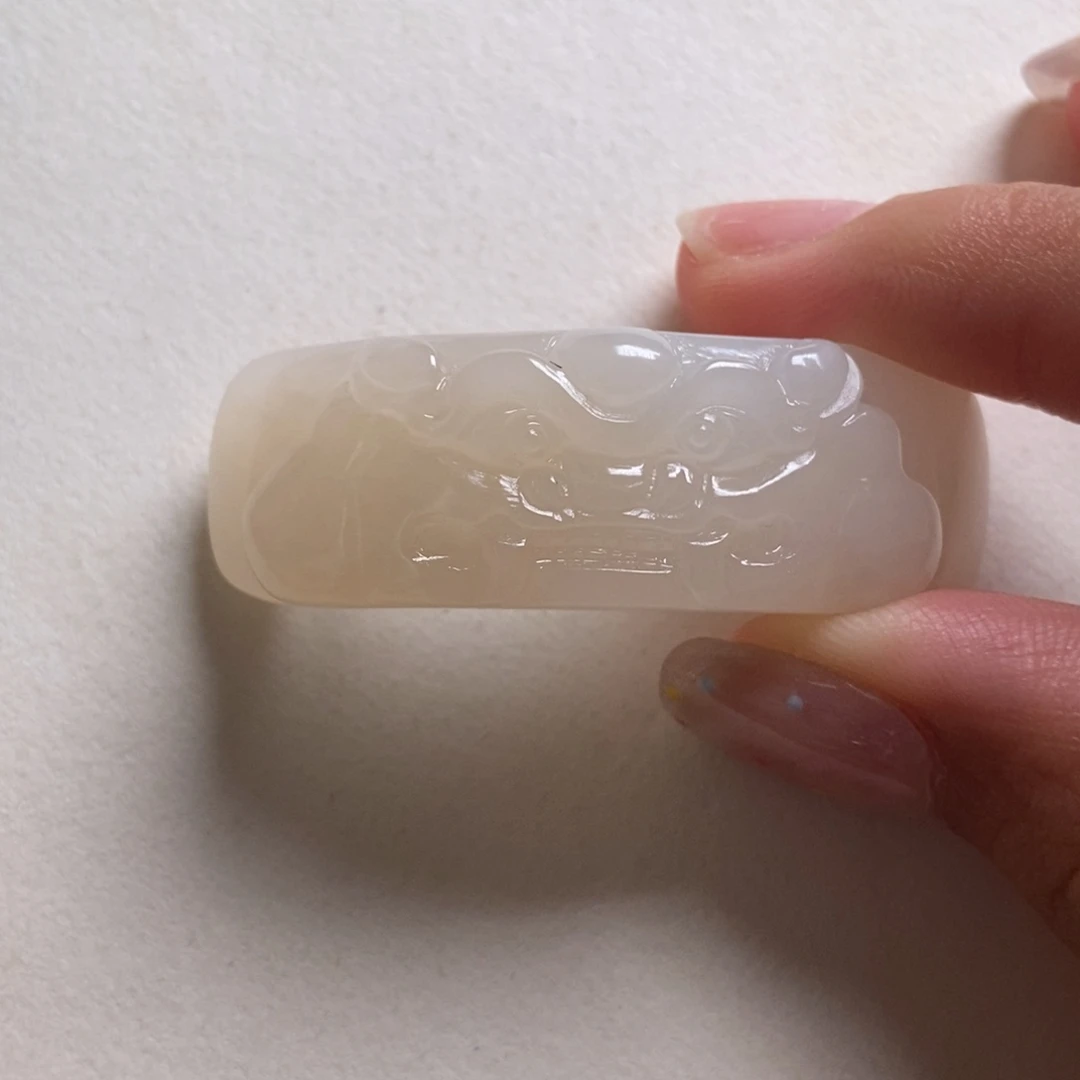 和田玉手牌未镶嵌