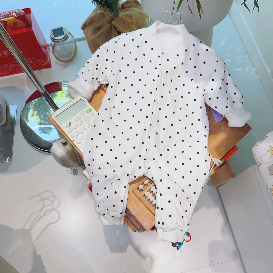 爱祖儿薄棉 闭裆连体棉衣（120克左右）