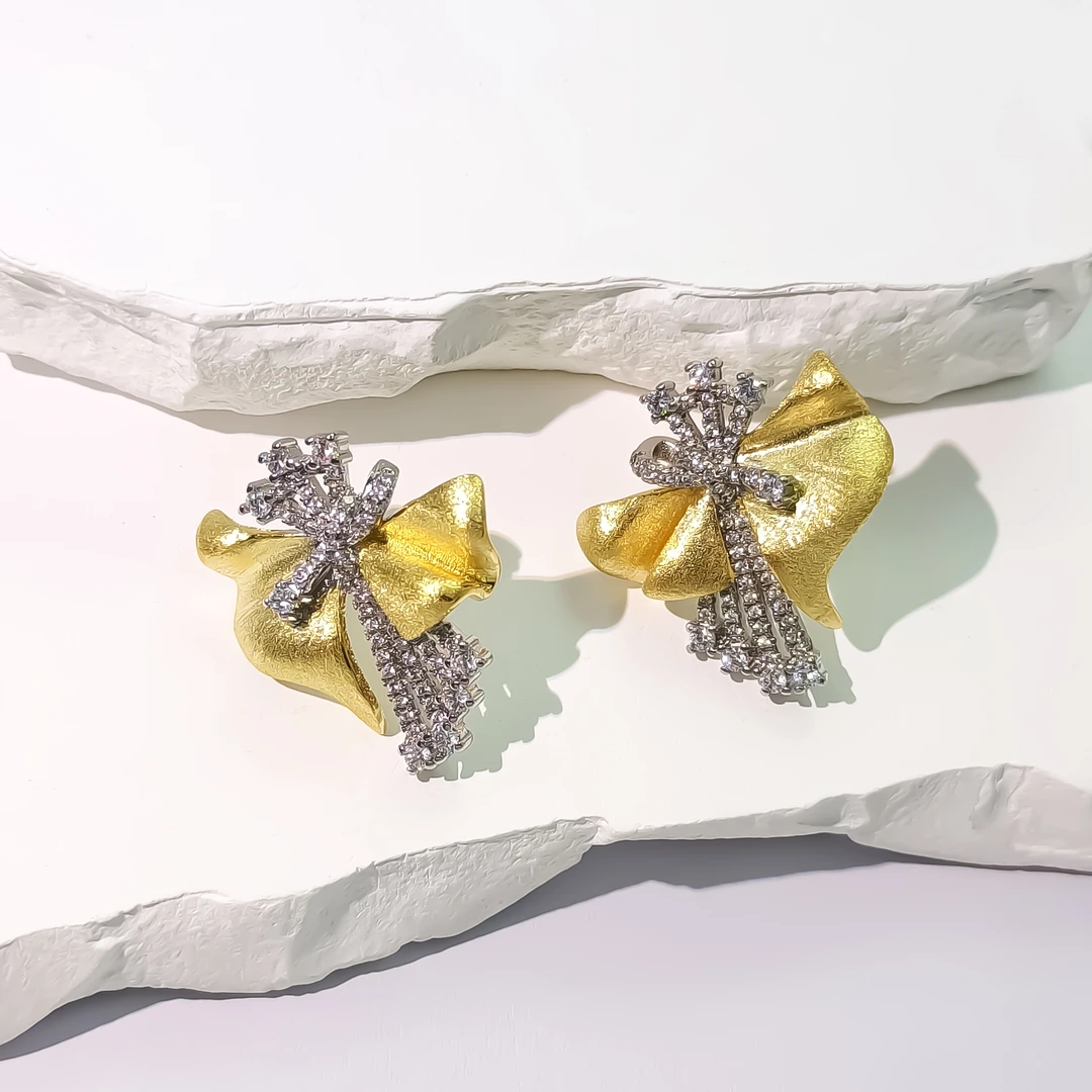 铜合金合成锆石耳饰 WJH-000945【荣灿华环】耳环简约时尚气质优雅